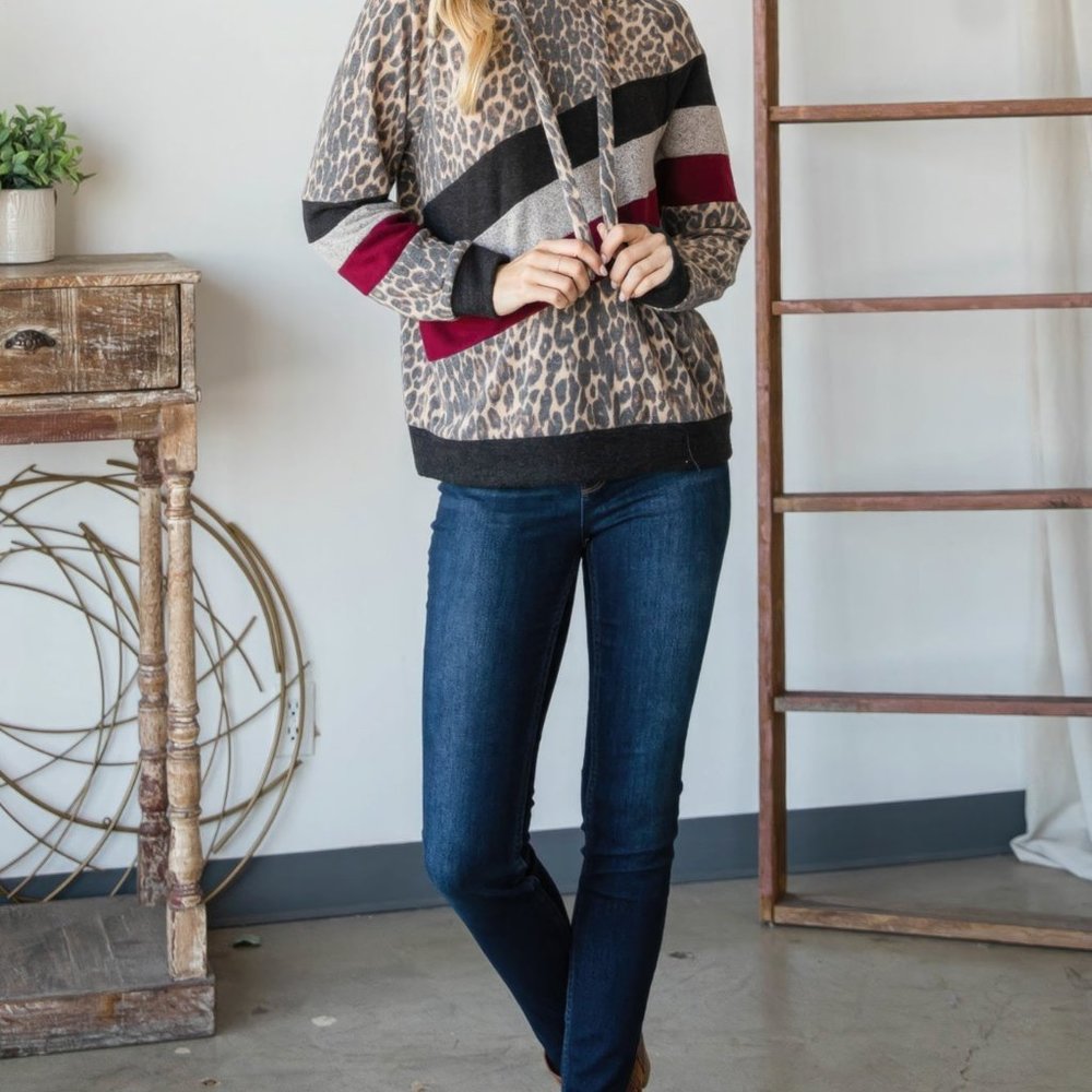 Animal Color Block Hoodie - Picture 6 of 7